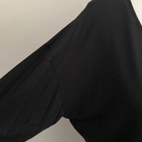 ·J Crew·Drop Shoulder Scoopneck Tee, NWT, Medium, Black; Longer in back - Picture 4 of 8